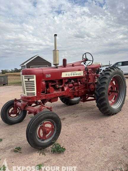 1957-1958 Farmall IH 350 Wide Front