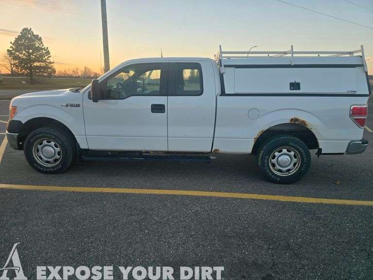 2014 Ford F-150 XL 4x4 SuperCrew Cab Styleside 5.5 ft. box