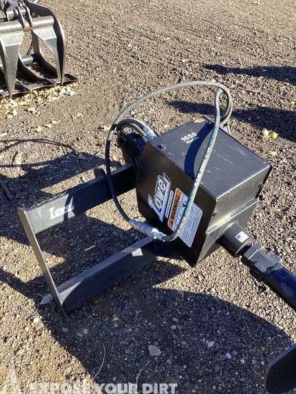 Lowe 1650 Classic Post Hole Auger Head with Skid Steer Mounting