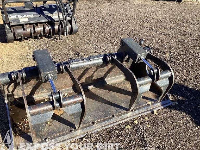 Bobcat H.D. Materials Bucket with H.D. Grapple