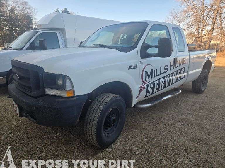 2004 Ford F-250 XL 4x4 SD Super Cab 6.75 ft. box