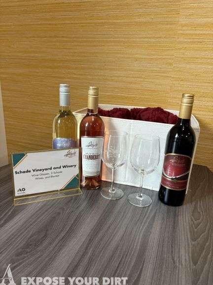 Schade’ Vineyard and Winery Basket