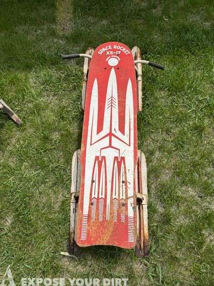 Space Rocket XS-17 Snow Sled with Orbit Control