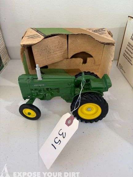 Model Tractor - John Deere Model M