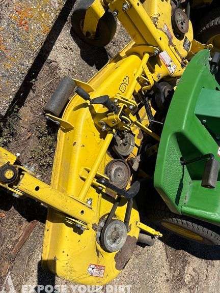 Mower - John Deere F525 w/ 48" Deck