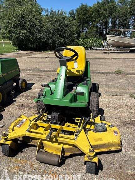 Mower - John Deere F725 w/ 54" Cutting Deck and 20 HP Engine