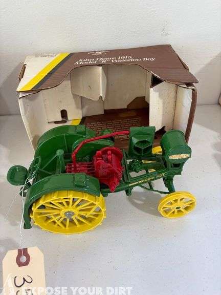 Model Tractor - John Deere 1915 Model R Waterloo Boy
