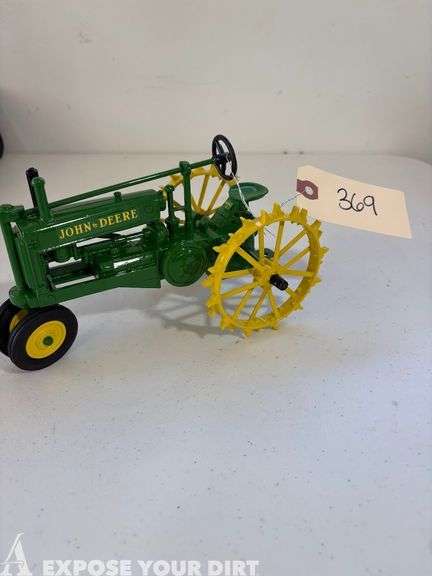 Model Tractor - John Deere Model A