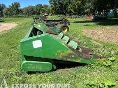John Deere 444 4 Row Corn Head