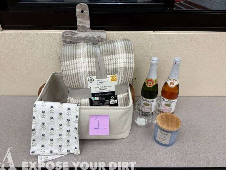 AXiD Sorority Cozy Basket