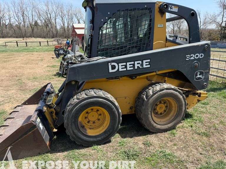 2012 John Deere Skid Loader (1,000± Engine Hrs) with Small Bucket-Located in White, SD