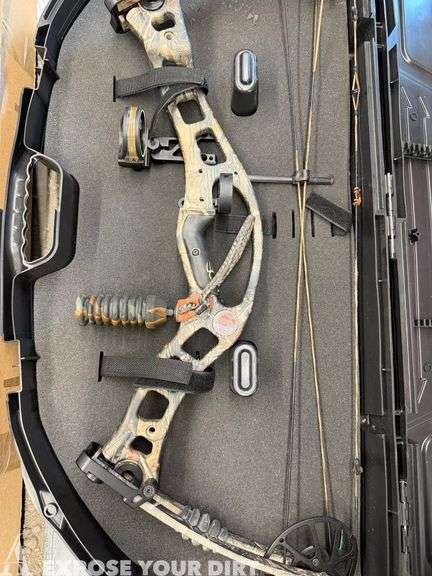 Pro Hawk Compound Bow