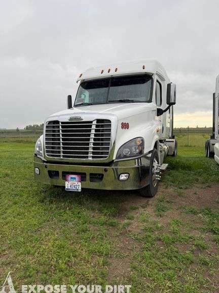 2020 Freightliner Cascadia 125