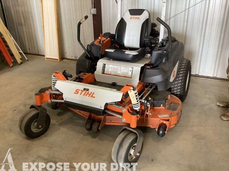 STIHL RZ 960 K Zero Turn Mower with Additional Seat