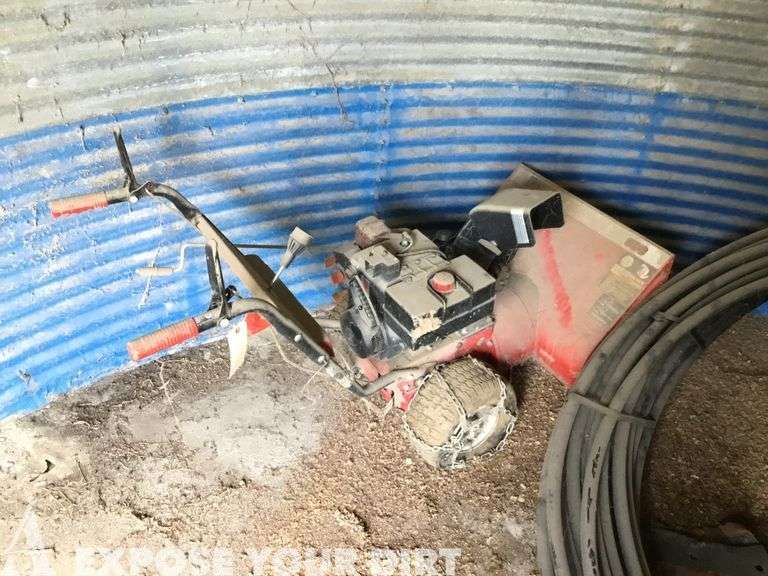 MTD 826 Gas Snow Blower