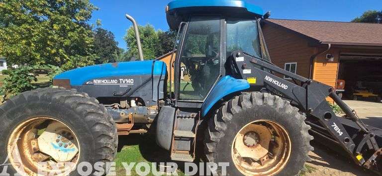 1998 New Holland TV-140