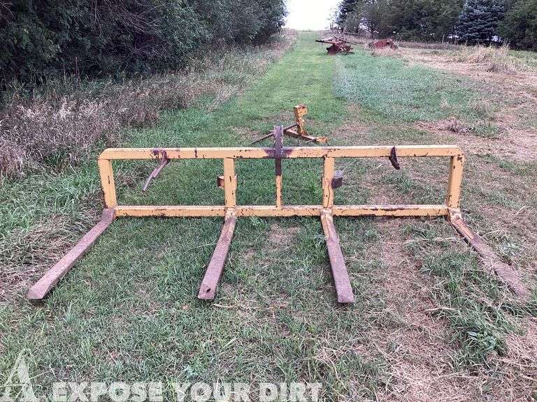 Dual Bale Carrier