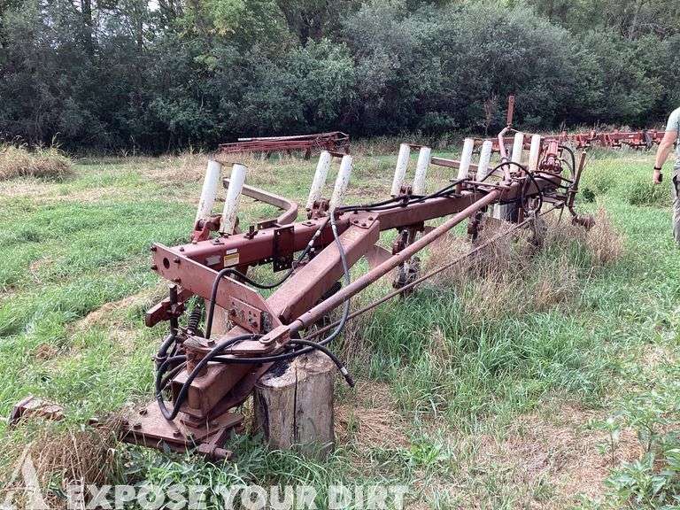IH Automatic Plow