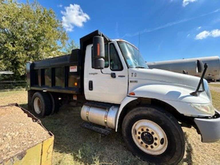 2012 International Dura Star 4300 Dump Truck - VIN: 3HAMMAAN4CL622349