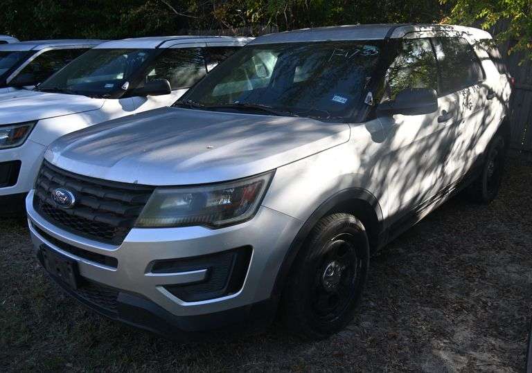2017 Ford Explorer Police Interceptor - VIN: 1FM5K8AR2HGC63200