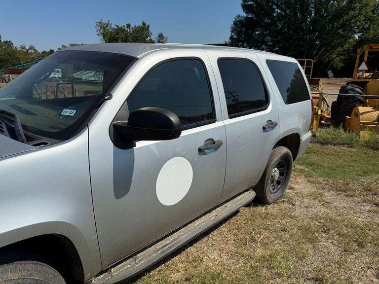 2011 CHEVROLET TAHOE - VIN: 1GNLC2E06BR244735