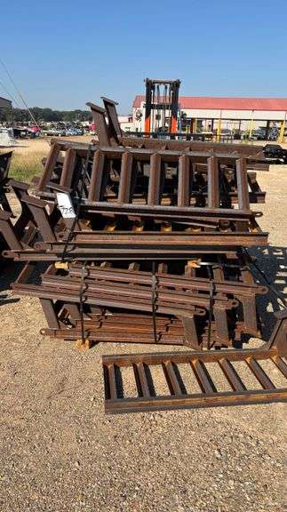 (48) 19" x 48" TRAILER RAMPS