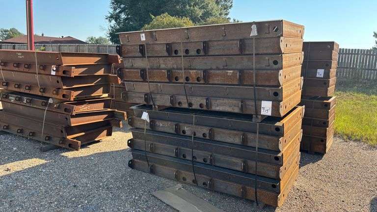 (12) 36" x 84" DOVETAIL PANELS