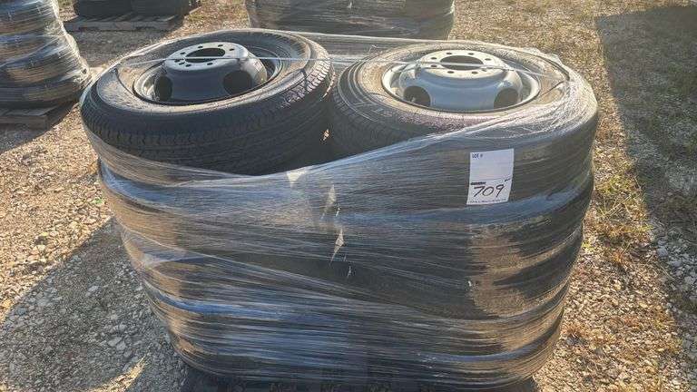 (10) TANDEM DUAL TIRES & WHEELS