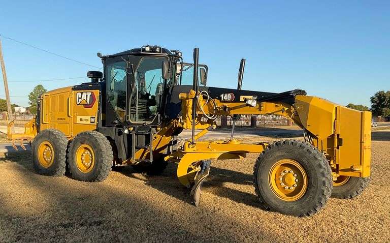 CATERPILLAR 140 ARTICULATING MOTOR GRADER - PIN: CAT00140TEB200255