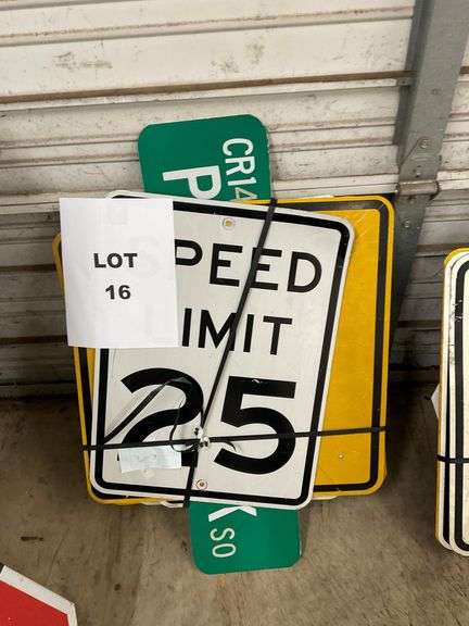 8 Used Road Signs