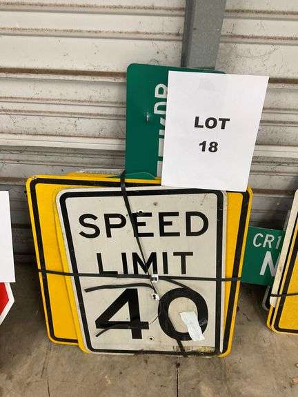 8 Used Road Signs