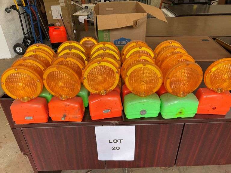 (20) caution lights