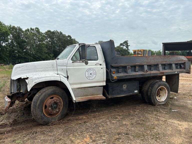 1995 FORD DUMP TRUCK - VIN: 1FDPF70J1SVA69649