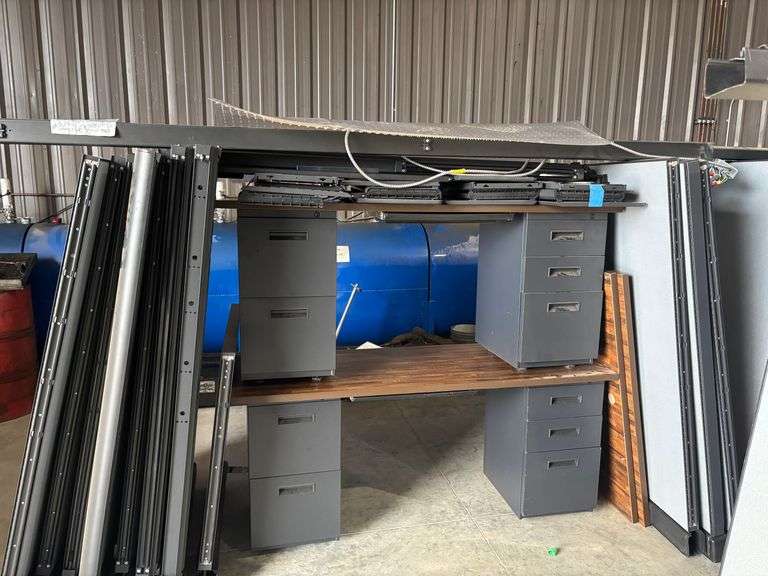 MODULAR OFFICE FURNITURE