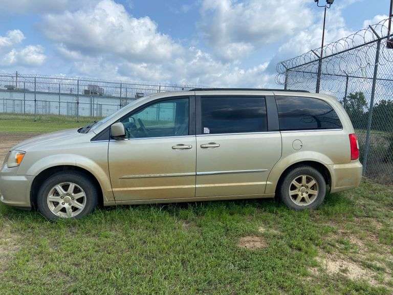 2011 CHRYSLER TOWN & COUNTRY VAN - VIN: 2A4RR5DG1BR623163