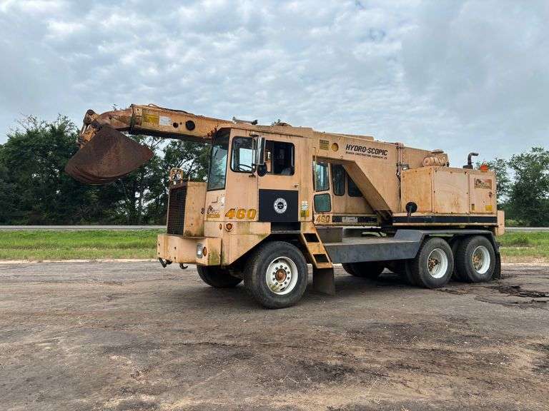 BADGER 460 HYDRO-SCOPIC EXCAVATOR - SER: 970303