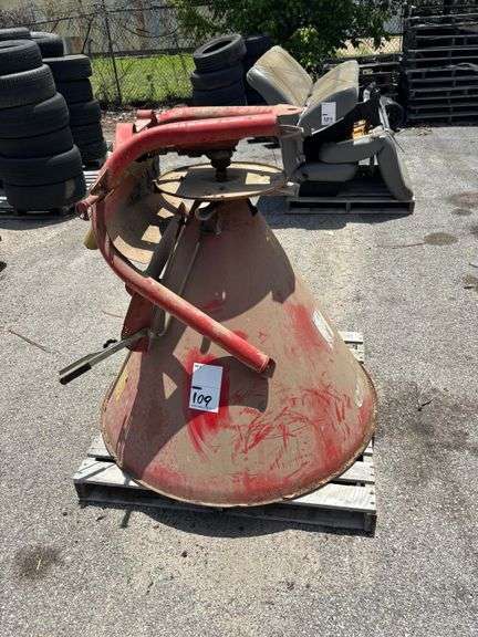S-500-U FERTILIZER SPREADER - SER: 1000755874