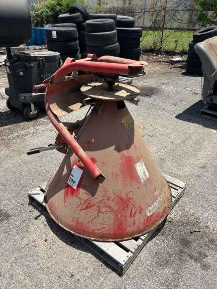 S-500-U FERTILIZER SPREADER - SER: 1000755874