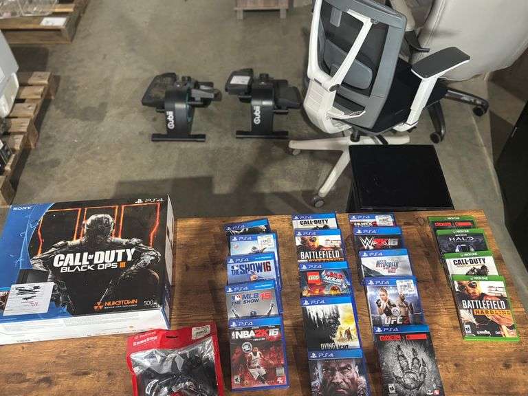 PS4 w/ GAMES