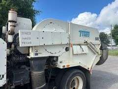 2014 INTERNATIONAL DURASTAR SWEEPER TRUCK - VIN: 1HTJTSKN2EH485043
