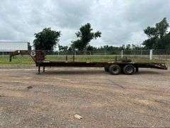 GOOSENECK TRAILER