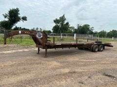 GOOSENECK TRAILER