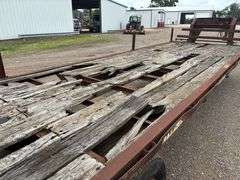 GOOSENECK TRAILER
