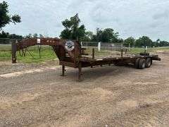 GOOSENECK TRAILER