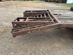 GOOSENECK TRAILER