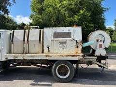 2000 INTERNATIONAL 4700 JETTER TRUCK - VIN: 1HTSCABM4YH269303