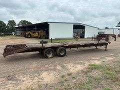 GOOSENECK TRAILER