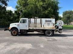 2000 INTERNATIONAL 4700 JETTER TRUCK - VIN: 1HTSCABM4YH269303