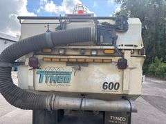 2014 INTERNATIONAL DURASTAR SWEEPER TRUCK - VIN: 1HTJTSKN2EH485043