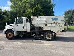 2014 INTERNATIONAL DURASTAR SWEEPER TRUCK - VIN: 1HTJTSKN2EH485043
